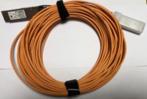 Finisar FCBN410QD3C20 QSFP QBPS AOC 4x10 Gbps SFP+ Active Optical 20M Cable