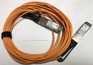 Finisar FCBN410QD3C09 QSFP QBPS AOC 4x10 Gbps SFP+ Active Optical 9M Cable